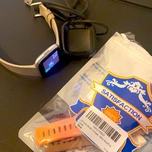 Fit bit versa lite like new.